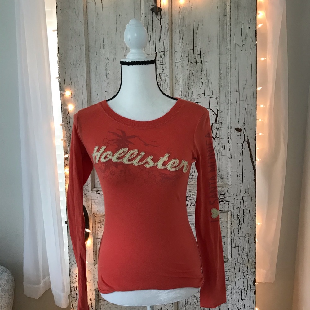 Hollister Long Sleeve Santa Barbara T-Shirt SMALL